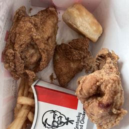 Kentucky fried 3 pc. Chicken Combo Kentucky fried 3 pc. Chicken Combo