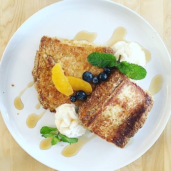 Over Easy - Custard French Toast - Breakfast & Brunch Near Me - Kailua, Hawaii Over Easy - Custard French Toast - Breakfast & Brunch Near Me - Kailua, Hawaii