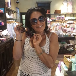 Andrea helped me with my purchase of 2 glasses (one for half price) when you buy 2! thank you Francesca's collections Andrea helped me with my purchase of 2 glasses (one for half price) when you buy 2! thank you Francesca's collections