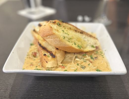 Mango Mangeaux: A Simply Panache Bistro by null