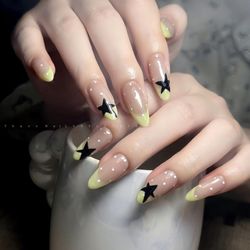Ivy Nails