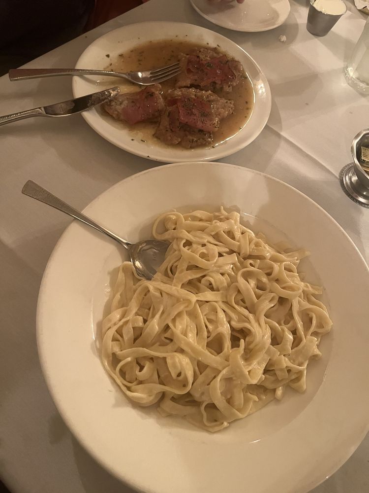 MICHAEL’S RESTAURANT & LOUNGE Updated October 2024 23 Photos & 46