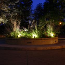 Peak Outdoor Lighting - Driveway fountain illuminated
