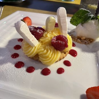 Daniel Desavie - Dessert - French Near Me - Valbonne, 06