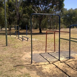 Richards Drive Playground - Chin ups? Nice!