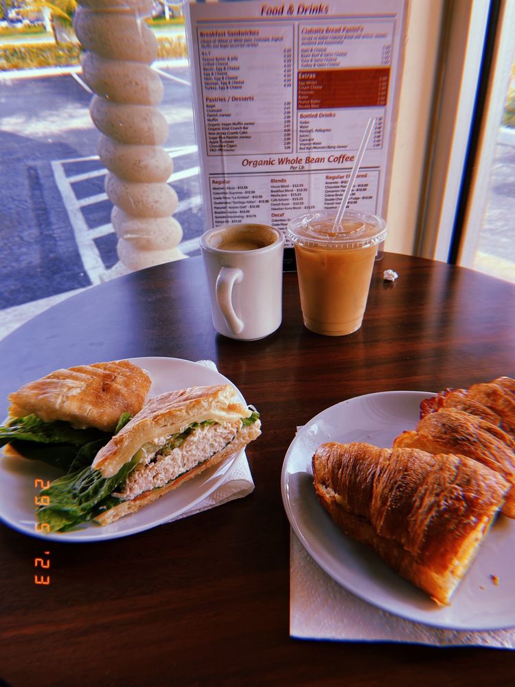 Gizzi's Coffee Image