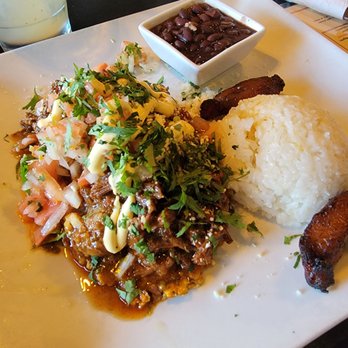 Cafe con Leche - Ropa vieja - Mexican Near Me - Chicago, Illinois