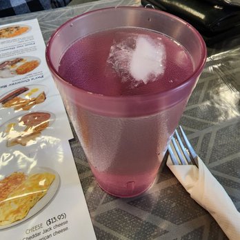 Pat's Cafe - Ice water with 1 ice cube - Breakfast & Brunch Near Me - Lacey, Washington