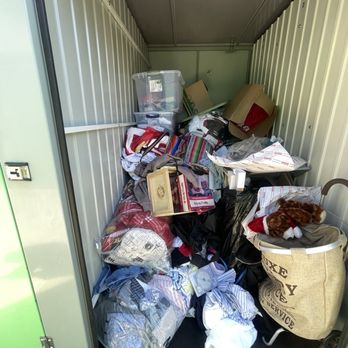 Extra Space Storage - How they left my unit - Self Storage Near Me - Hayward, California Extra Space Storage - How they left my unit - Self Storage Near Me - Hayward, California