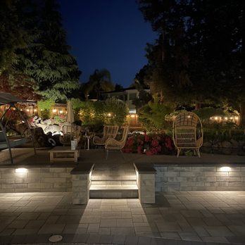 Ecosite Landscaping - Retaining wall led lights belgard pavers riviera color graphite paver border color Fremont California - Landscaping Near Me
