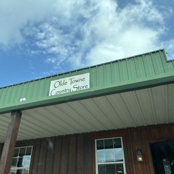 Olde Towne Country Store - Outside - Delis Near Me - Itasca, Texas