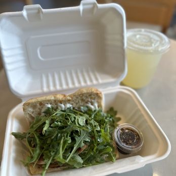 Bodega Provisions - Chicken sandwich - Specialty Food Near Me - Duncanville, Texas