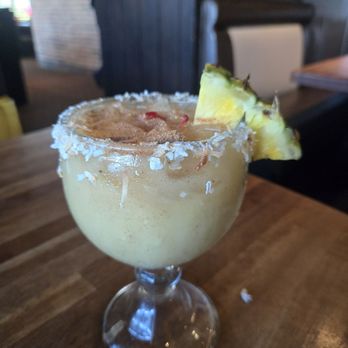 Cheddar's Scratch Kitchen - Painkiller drink - American Near Me - Orlando, Florida