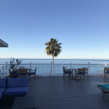 Capri Laguna - top deck area - Hotels Near Me - Laguna Beach, California Capri Laguna - top deck area - Hotels Near Me - Laguna Beach, California