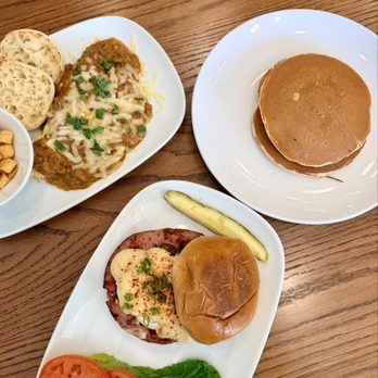 Another Broken Egg Cafe - Breakfast & Brunch Near Me - Fairfax, Virginia