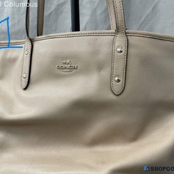 Goodwill Outlet - SLIGHT TUFTS ON FRONT RIGHT STRAP ARE MINIMAL AND COMPLETEY FINE .. BARELY NOTICEABLE looks white/off white