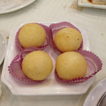 Sea Harbour - No clue (again some fried puff pastry with egg yolk filling) - Seafood Near Me - Rosemead, California Sea Harbour - No clue (again some fried puff pastry with egg yolk filling) - Seafood Near Me - Rosemead, California