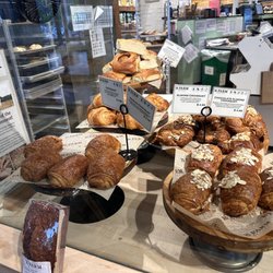 La Farm Bakery