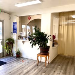 Sun Imaging - Front desk very nice