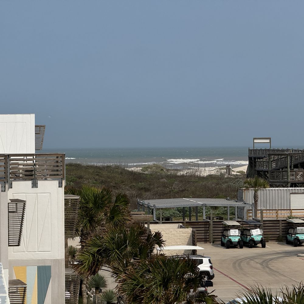 Lively Beach - Vacation Rentals Near Me - Corpus  Christi, Texas
