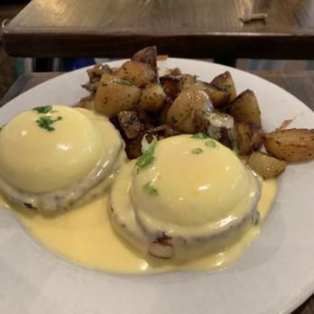 Matt's Big Breakfast - Eggs Benedict with rosemary potatoes. Daughter says best she's ever had. - Breakfast & Brunch Near Me - Phoenix, Arizona Matt's Big Breakfast - Eggs Benedict with rosemary potatoes. Daughter says best she's ever had. - Breakfast & Brunch Near Me - Phoenix, Arizona
