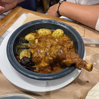 La Jacobine - Lamb chunk - Tea Rooms Near Me - Paris, 75 La Jacobine - Lamb chunk - Tea Rooms Near Me - Paris, 75