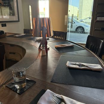 Diner Antonette - Bar area - New American Near Me - Santa Monica, California