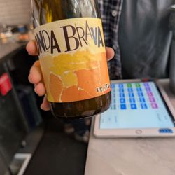 Golden Sardine - Skin contact moscatel, onda brava