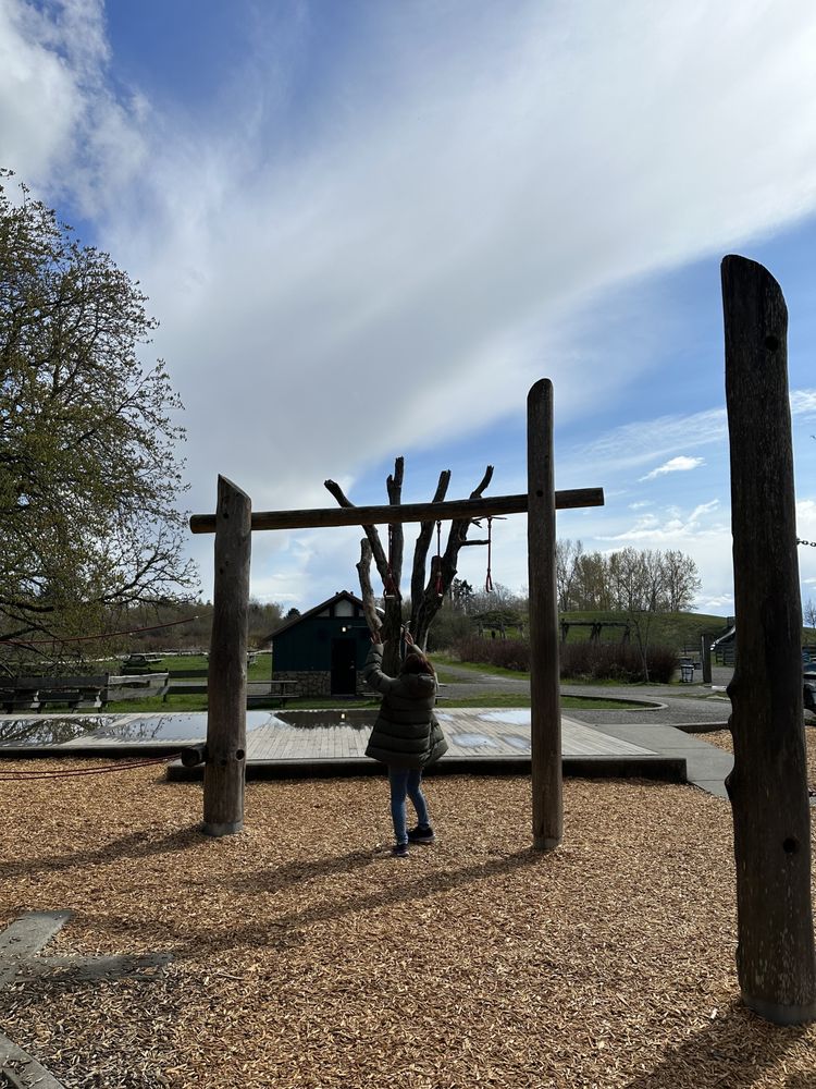 Terra Nova Rural Park Logo