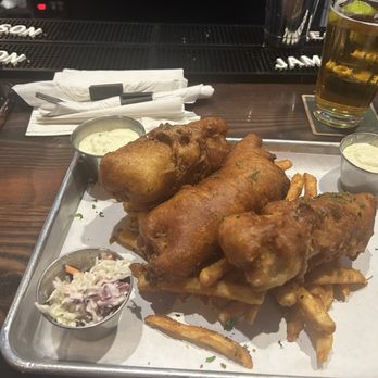 Twisted Pig Bar and Grill - Fish N Chips - American Near Me - Modesto, California Twisted Pig Bar and Grill - Fish N Chips - American Near Me - Modesto, California