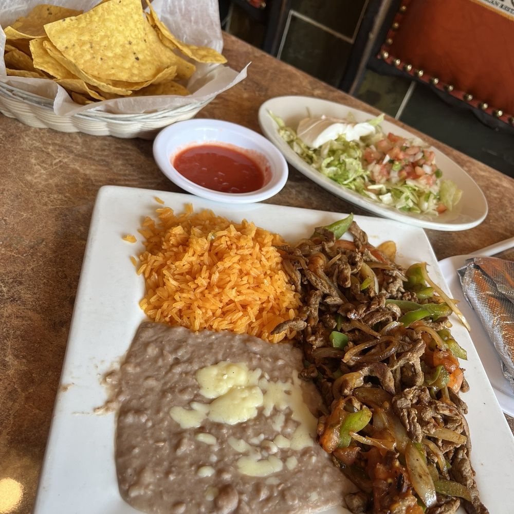 Los Potrillos - Steak Fajitas - Mexican Near Me - Cincinnati, Ohio Los Potrillos - Steak Fajitas - Mexican Near Me - Cincinnati, Ohio