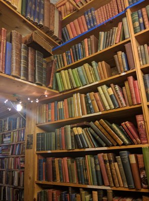 Armchair Books by null