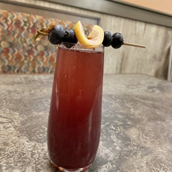 Another Broken Egg Cafe - Blue berry lemon mimosa - Breakfast & Brunch Near Me - Pooler, Georgia
