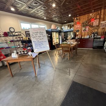 Chad's Dad's BBQ - Inside area (outdoor seating only) - Desserts Near Me - Saluda, Virginia