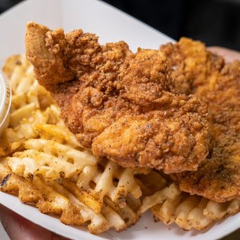 Ma’s Hen House - fried chicken and fries - Breakfast & Brunch Near Me