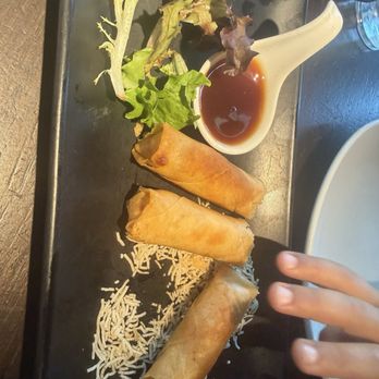 Noi Thai Cuisine - Thai Near Me - Seattle, Washington