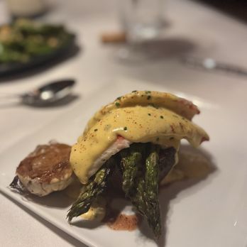 Edge Steakhouse - Filet mignon with crab oscar - Steakhouses Near Me - Las Vegas, Nevada Edge Steakhouse - Filet mignon with crab oscar - Steakhouses Near Me - Las Vegas, Nevada