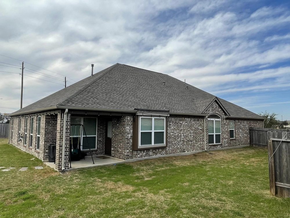 Slide of Dallas Roof Doctors