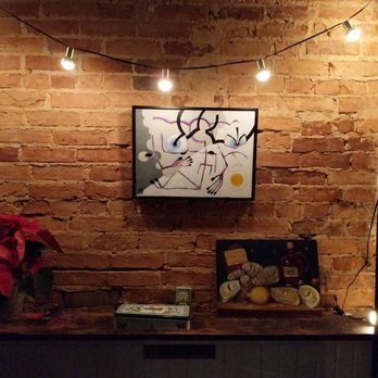 Dylan's Oyster Cellar - Seafood Near Me - Baltimore, Maryland