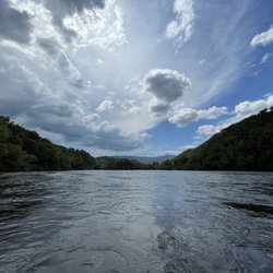 Hiwassee Outfitters - Hiawassee river