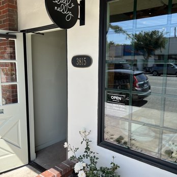 Little Nelly - Shop front. - Sandwiches Near Me - Burbank, California Little Nelly - Shop front. - Sandwiches Near Me - Burbank, California