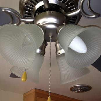 T.R. McKenzie - Wrong bulb installed when we moved in. Couldn't figure out why the light would turn on the go off. They can't change a lightbulb - Real Estate Services Near Me - Verona, Wisconsin