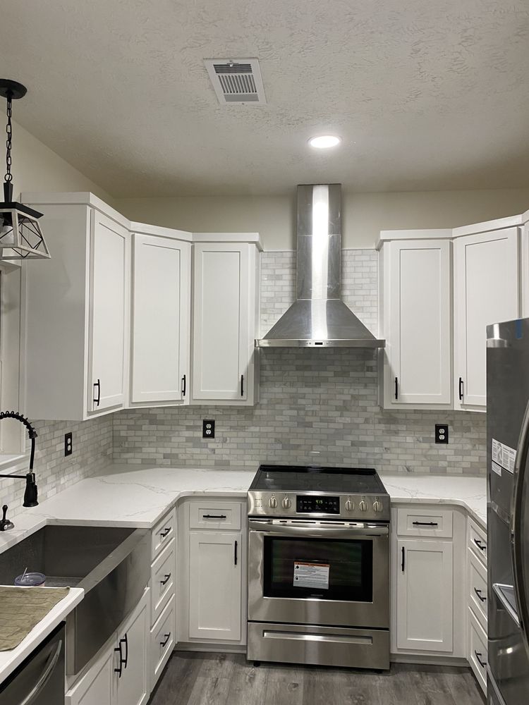 Slide of Visionary Homes and Investments