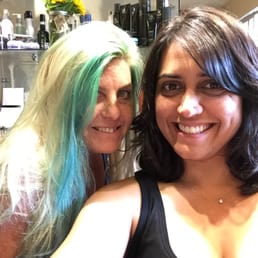 Happy haircut with Dana! Happy haircut with Dana!