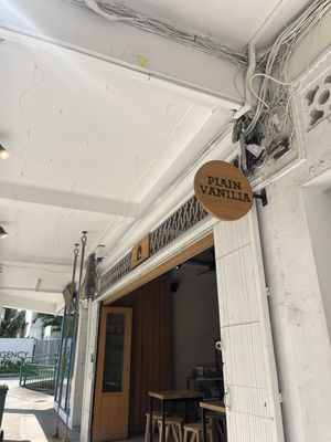 Plain Vanilla Tiong Bahru by null