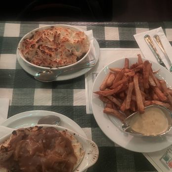 Molly's - Irish Pub Near Me - New York, New York Molly's - Irish Pub Near Me - New York, New York