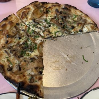 Endless Color - Mushroom Pizza - Pizza Near Me - Topanga, California Endless Color - Mushroom Pizza - Pizza Near Me - Topanga, California