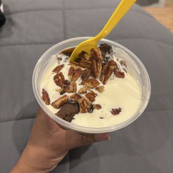Andy's Frozen Custard - Stolen brownie sundae - Desserts Near Me - Arlington, Texas