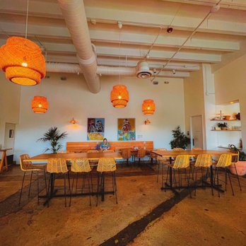 Hank's - Coffee & Tea Near Me - Austin, Texas