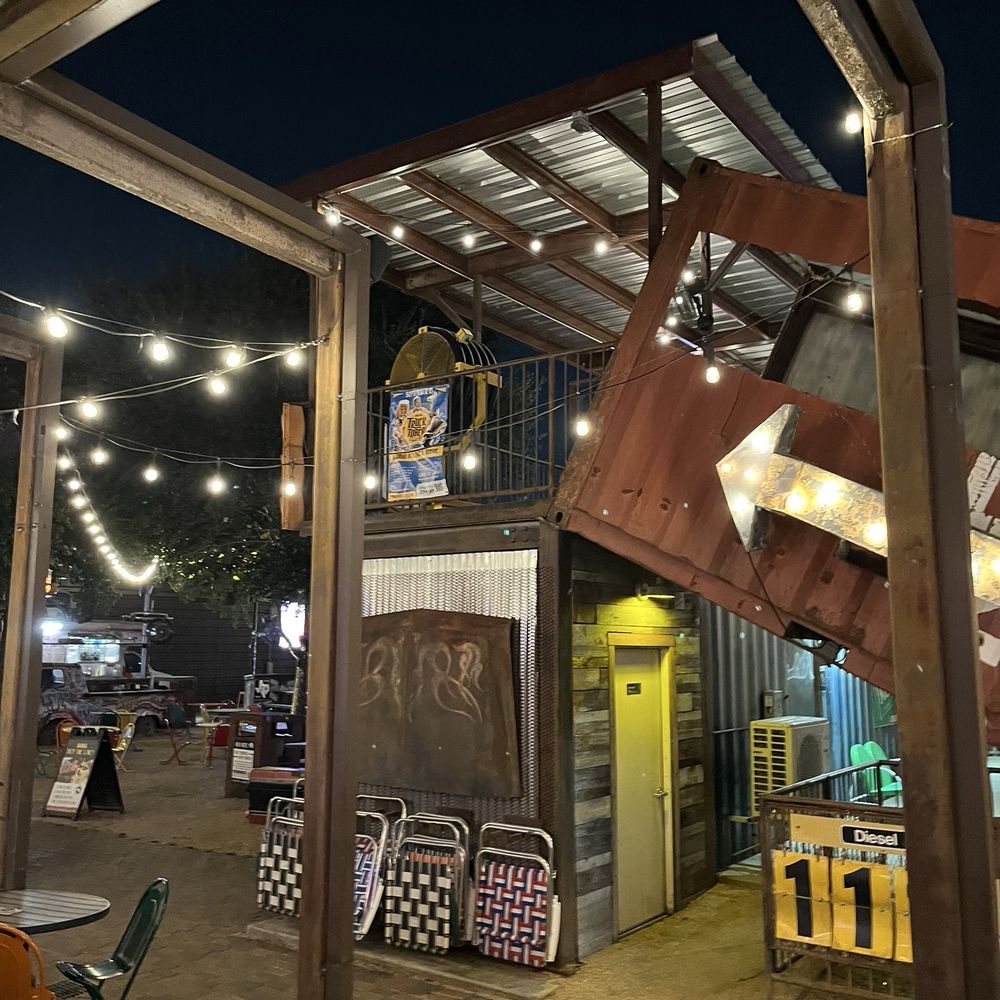 Truck Yard - Food Stands Near Me - Houston, Texas Truck Yard - Food Stands Near Me - Houston, Texas